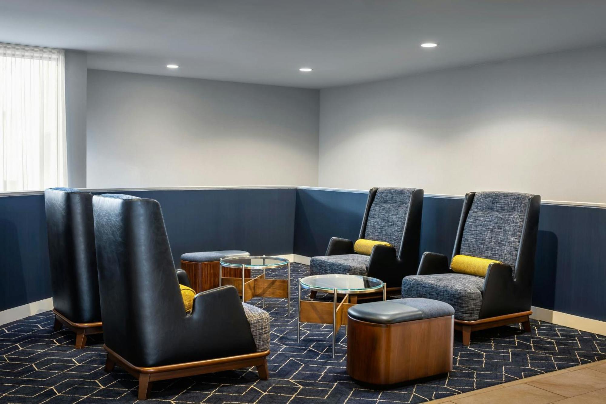Courtyard By Marriott Minneapolis-St. Paul Airport Mendota Heights Exteriör bild